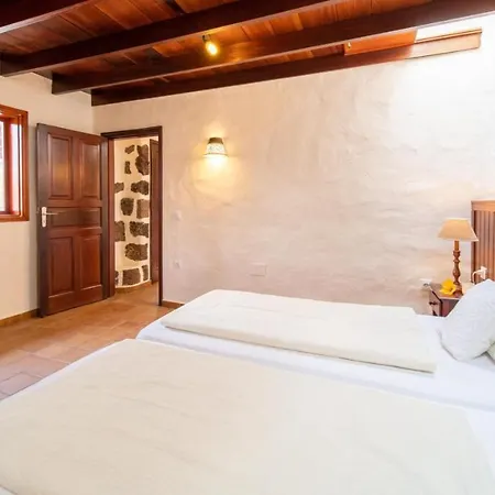 Casa Margarita 4 בית נופש Mala